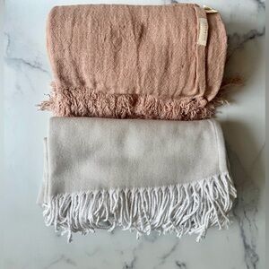 NEW Yaya & Co Two Throw Blankets Set – Blush & Linen Khaki – 50" x 60"